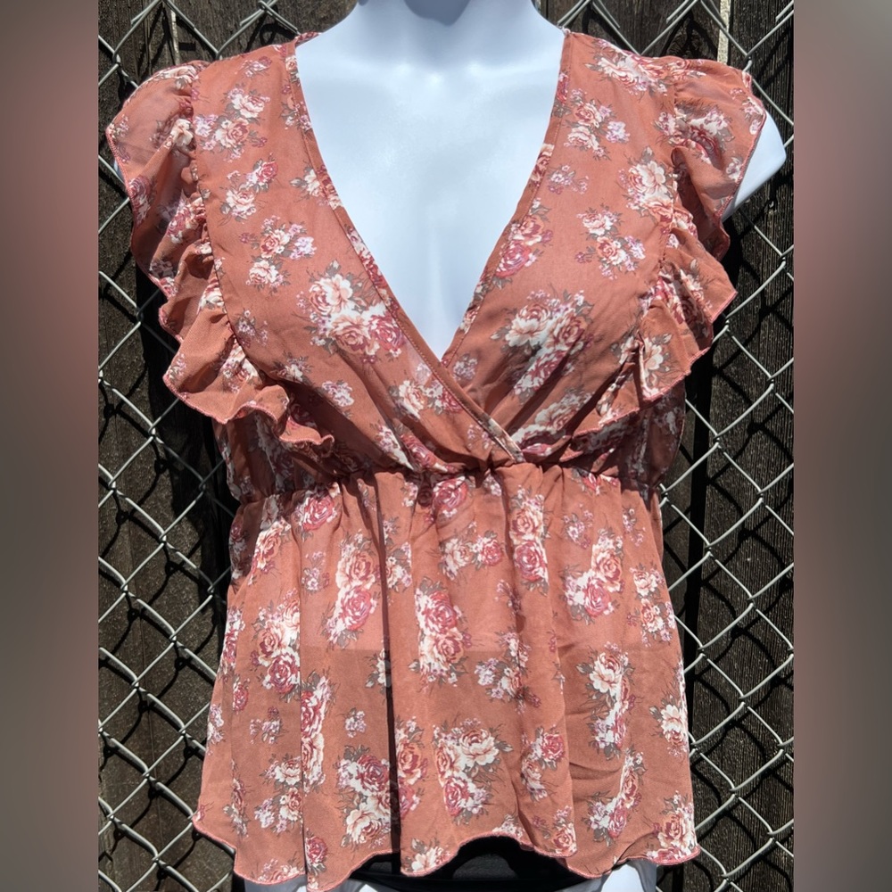 Floral dainty design in a blush mauve shade. A sheet & lightweight option.